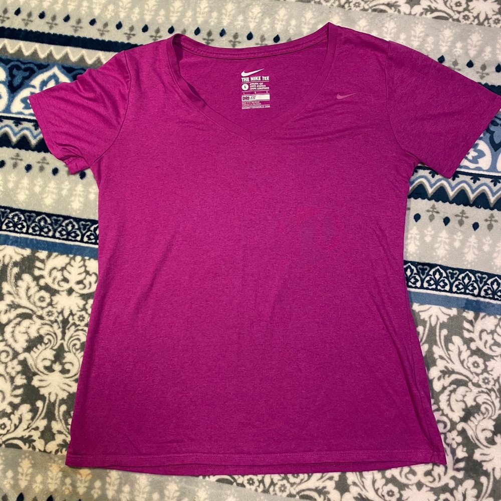 Nike dri-fit v-neck